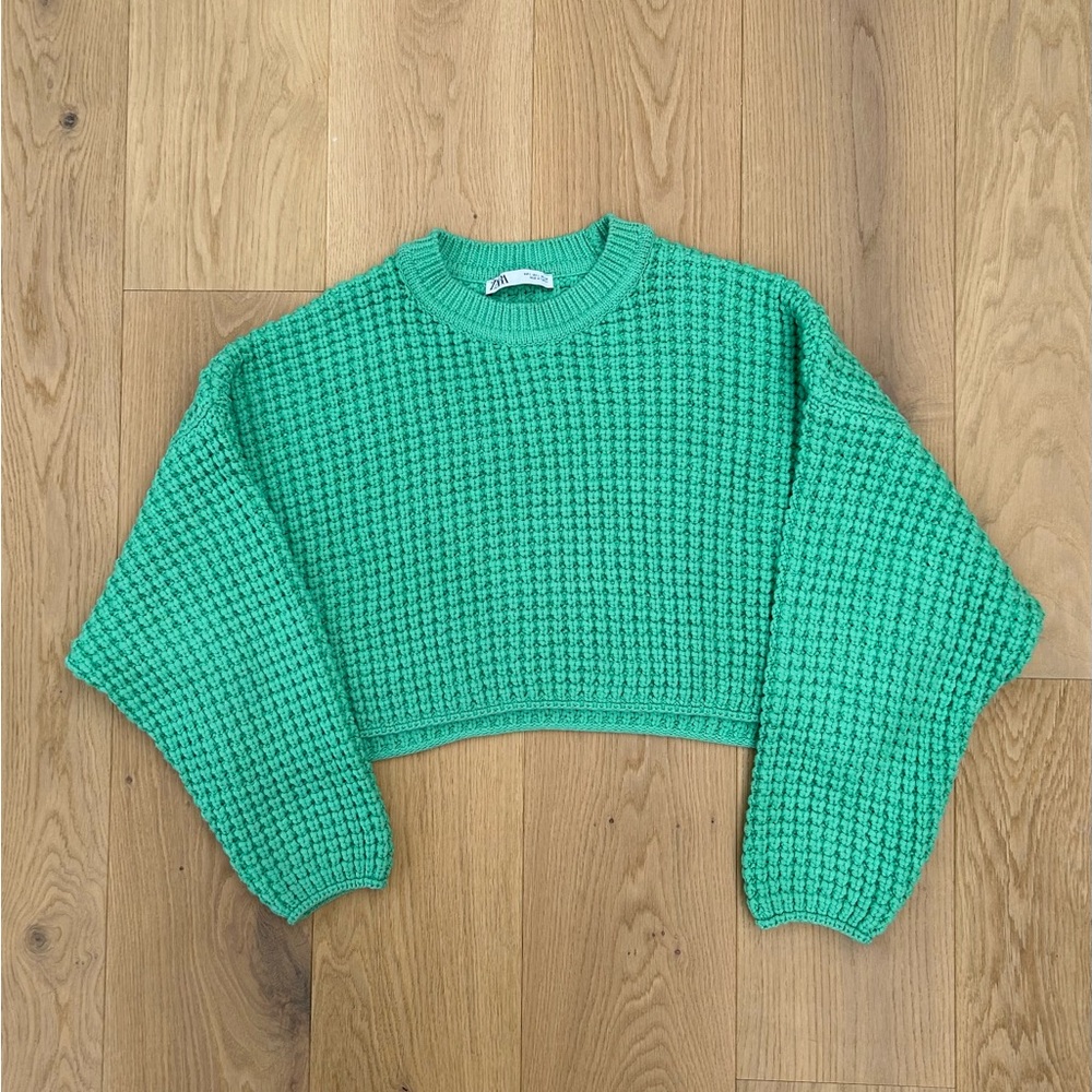 Cropped Green knitted Sweater from Zara